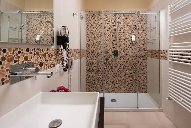 Superior Tek Büyük veya İki Ayrı Yataklı Oda