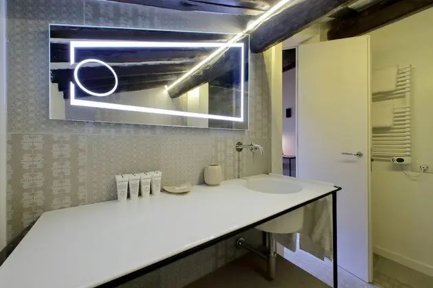 Classic Tek Büyük veya İki Ayrı Yataklı Oda