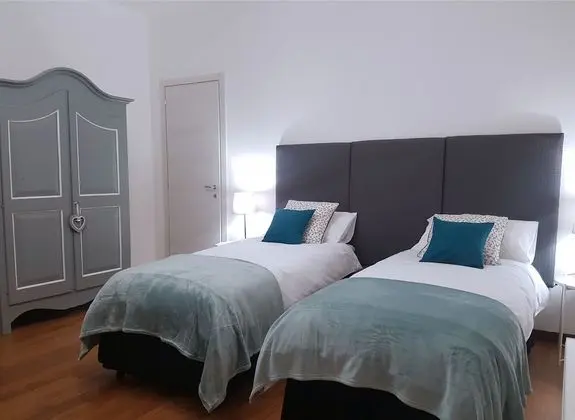 Deluxe Tek Büyük veya İki Ayrı Yataklı Oda, Özel Banyo (Positano)