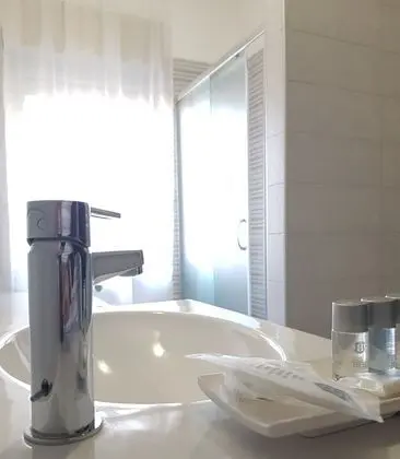 Deluxe Tek Büyük veya İki Ayrı Yataklı Oda, Özel Banyo (Positano)