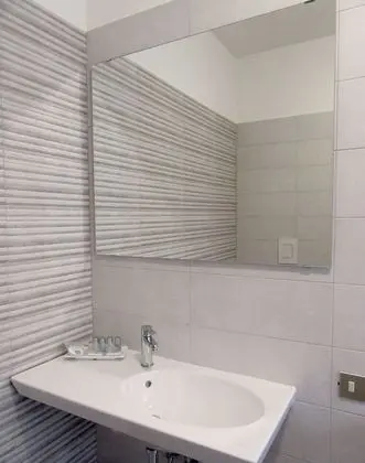 Deluxe Tek Büyük veya İki Ayrı Yataklı Oda, Özel Banyo (Positano)