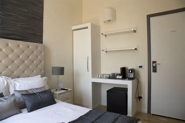 Tek Büyük Yataklı Oda (small)