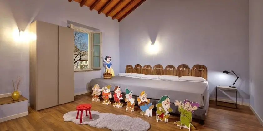 Camera quadrupla (Suite 7 nani)