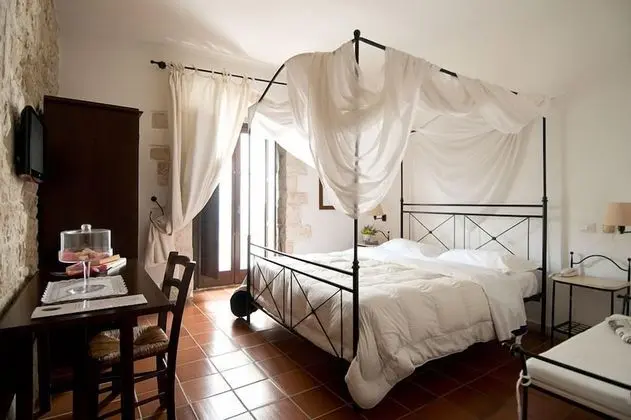 Standard Tek Büyük veya İki Ayrı Yataklı Oda