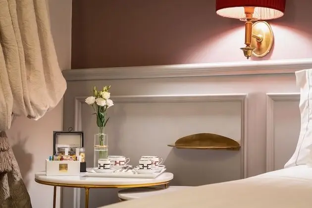 Deluxe Tek Büyük Yataklı Oda