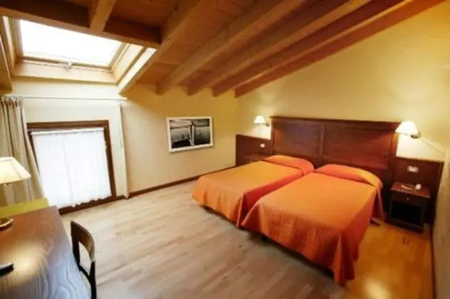 Standard Tek Büyük veya İki Ayrı Yataklı Oda