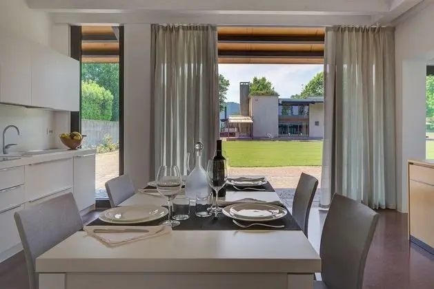 Exclusive Apart Daire, 2 Yatak Odası, Veranda, Bahçe Manzaralı (Iris)