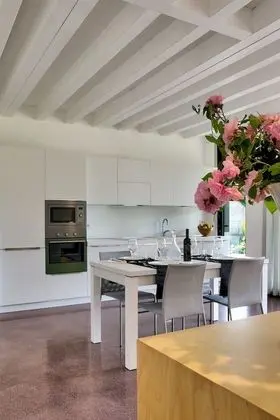 Exclusive Apart Daire, 2 Yatak Odası, Veranda, Bahçe Manzaralı (Iris)