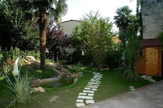 Romantic Stüdyo Süit, 1 Büyük (Queen) Boy Yatak, Sigara İçilmez, Bahçe Manzaralı