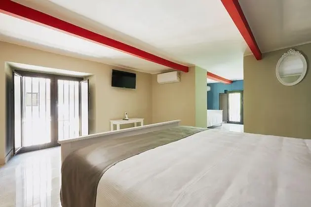 Family Üç Kişilik Oda, Bahçe Manzaralı (Galeno)