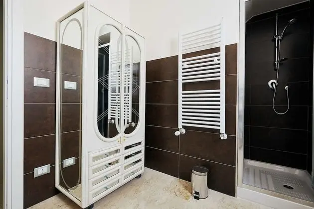 Family Üç Kişilik Oda, Bahçe Manzaralı (Galeno)