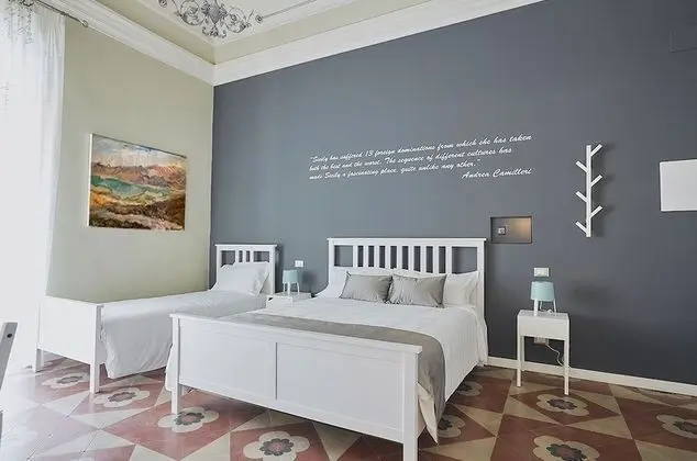 Family Üç Kişilik Oda, Şehir Manzaralı (Paracelsus)