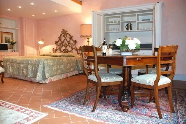 Classic Tek Büyük Yataklı Oda, Avlu Manzaralı