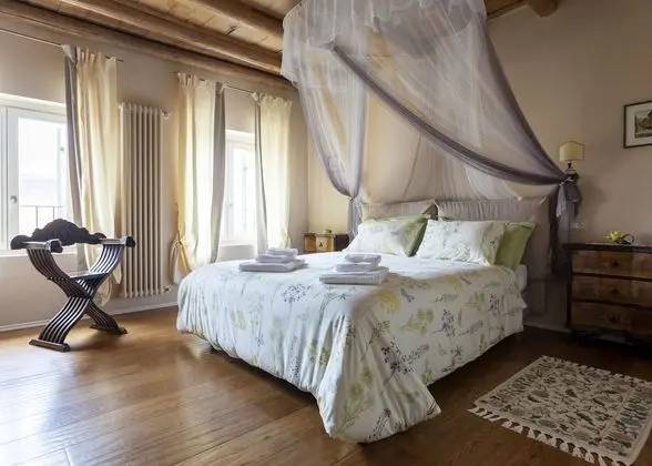 Comfort Tek Büyük veya İki Ayrı Yataklı Oda
