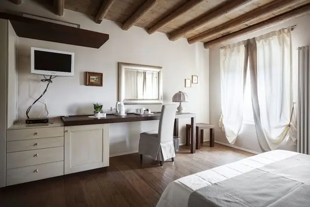 Comfort Tek Büyük veya İki Ayrı Yataklı Oda