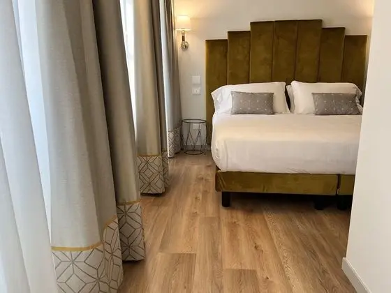 Superior Tek Büyük veya İki Ayrı Yataklı Oda