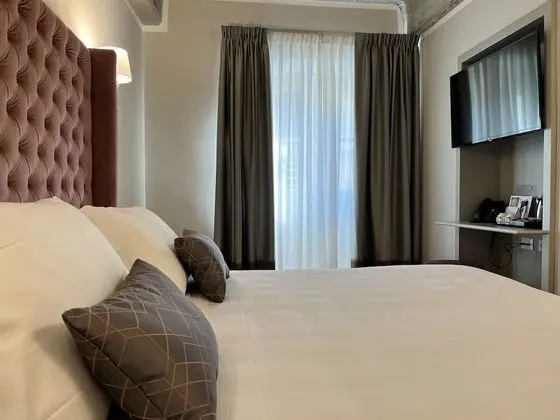 Superior Tek Büyük veya İki Ayrı Yataklı Oda