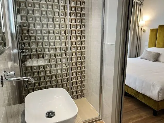 Superior Tek Büyük veya İki Ayrı Yataklı Oda