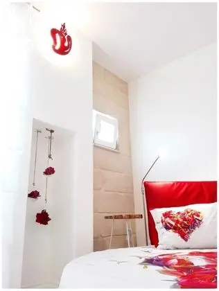 Tek Büyük Yataklı Oda, Bağlantılı Odalar