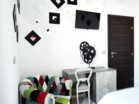 Tek Büyük Yataklı Oda, Ortak Banyo