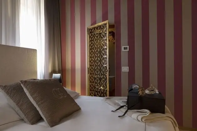 Luxury Tek Büyük Yataklı Oda, Kanal Manzaralı