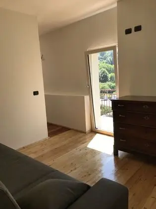 Junior Süit, Balkon