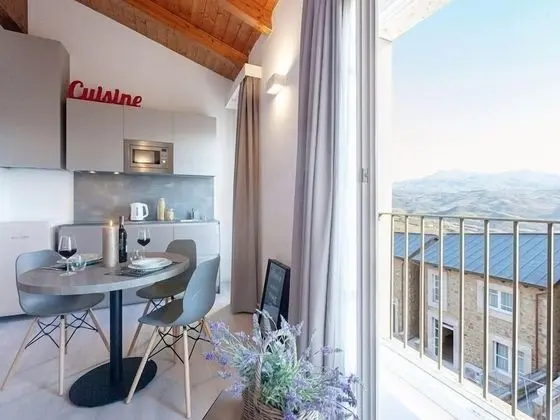 Deluxe Stüdyo Süit