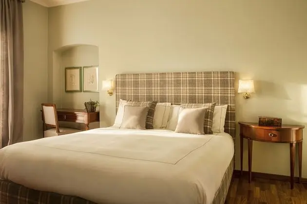 Classic Tek Büyük Yataklı Oda