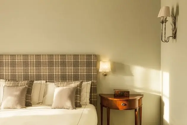 Classic Tek Büyük Yataklı Oda