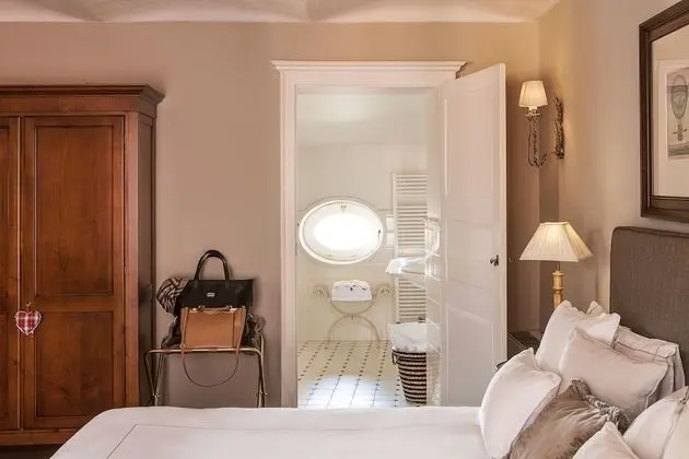 Superior Tek Büyük veya İki Ayrı Yataklı Oda