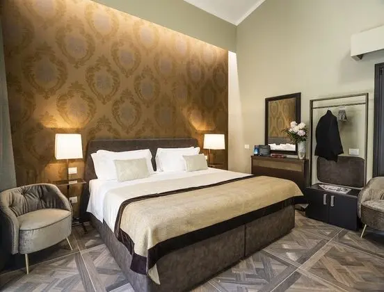 Standard Tek Büyük Yataklı Oda