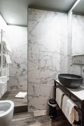 Standard Tek Büyük Yataklı Oda