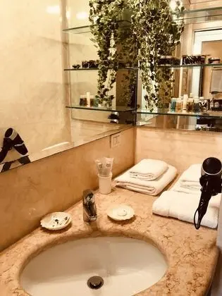 Deluxe Stüdyo Süit