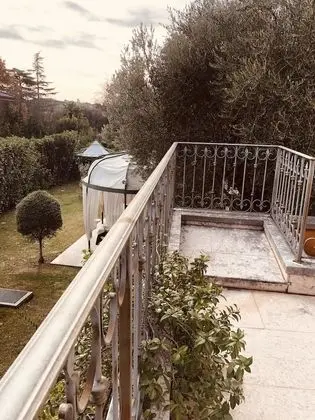 Deluxe Stüdyo Süit