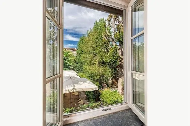 Tek Büyük Yataklı Oda, Bahçe Manzaralı