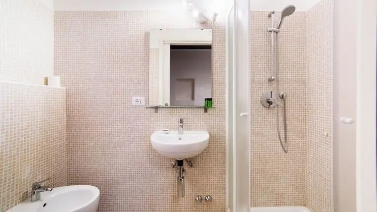 Tek Büyük Yataklı Oda, Özel Banyo (External)