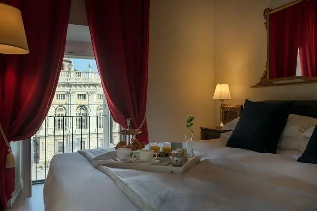 Deluxe Tek Büyük Yataklı Oda, 1 Yatak Odası, Özel Banyo, Şehir Manzaralı