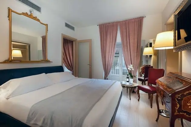 Deluxe Tek Büyük Yataklı Oda, Şehir Manzaralı