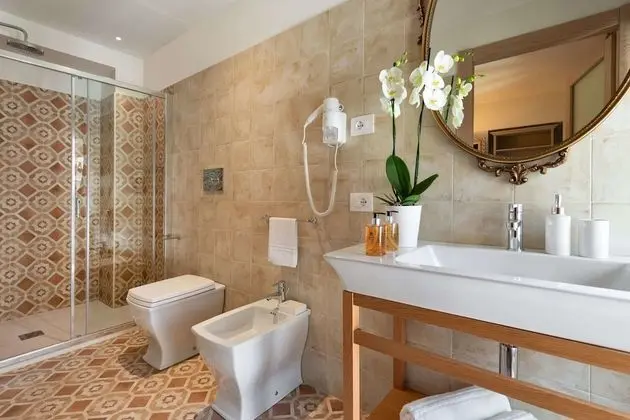 Deluxe Tek Büyük Yataklı Oda, Şehir Manzaralı