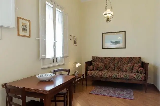 Tek Büyük Yataklı Oda, Özel Banyo (Giallo)