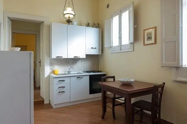 Tek Büyük Yataklı Oda, Özel Banyo (Giallo)