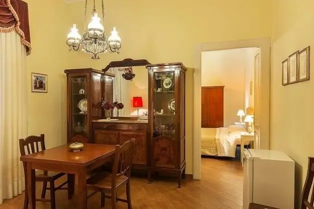 Tek Büyük Yataklı Oda, Özel Banyo (Rossa)