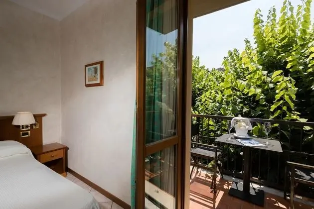 Superior Tek Büyük Yataklı Oda, Balkon