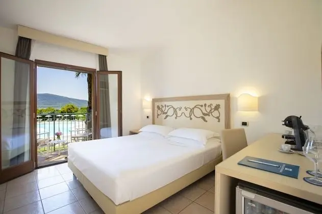 Tek Büyük Yataklı Oda, Balkon, Deniz Manzaralı