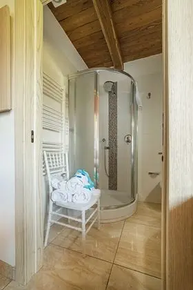 Üç Kişilik Oda, Birden Çok Yatak