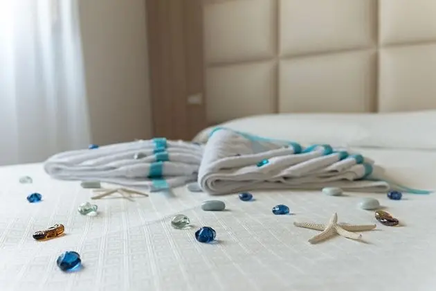 Üç Kişilik Oda, Birden Çok Yatak