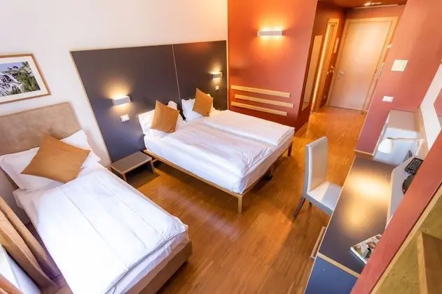 Standard Üç Kişilik Oda