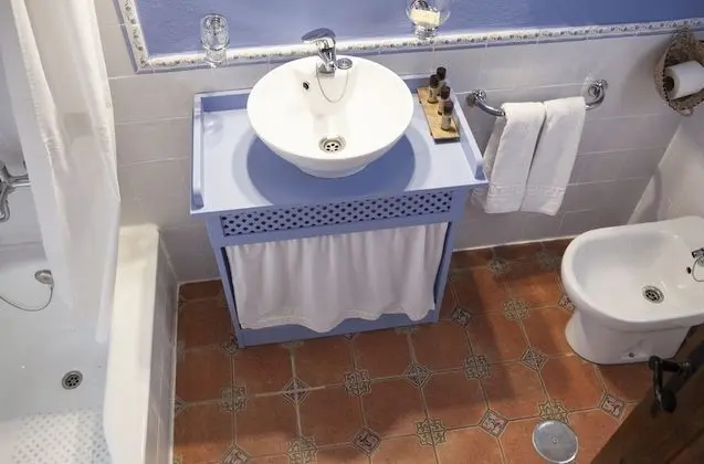 Tek Büyük veya İki Ayrı Yataklı Oda, Teras, Bahçe Manzaralı