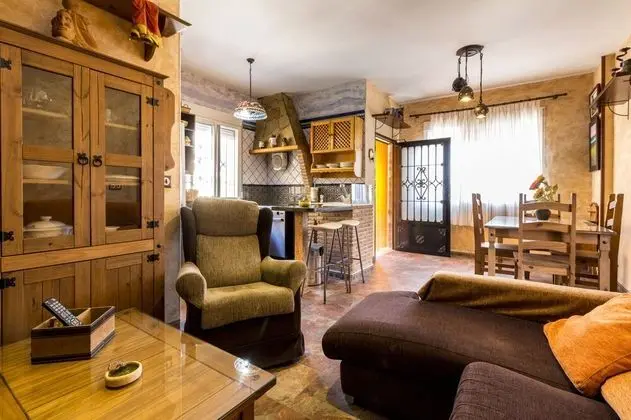 Ev, 2 Yatak Odası, Kişiye Özel Havuzlu, Dağ Manzaralı