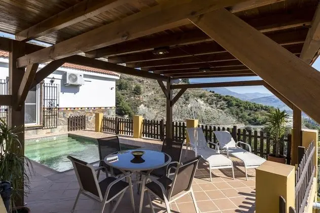 Ev, 2 Yatak Odası, Kişiye Özel Havuzlu, Dağ Manzaralı